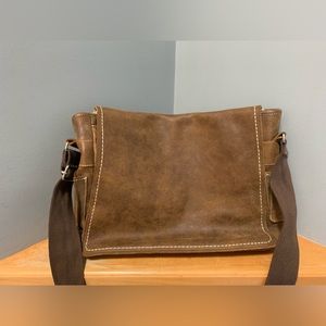 Roots satchel